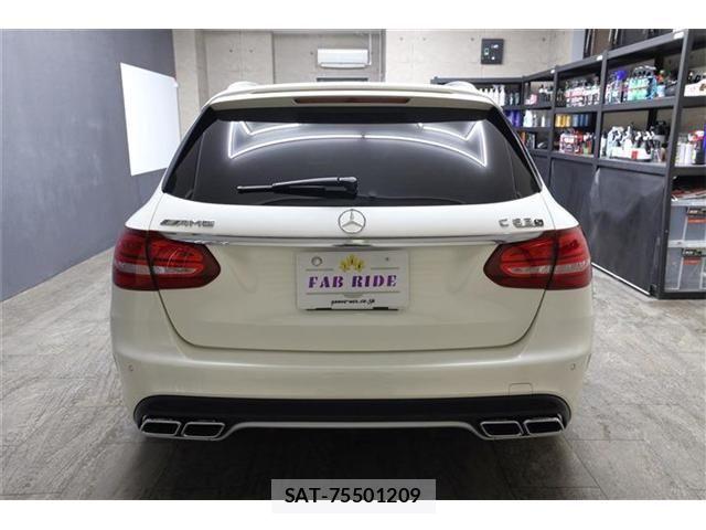 Mercedes Benz C-CLASS 2015-12 8366890-8