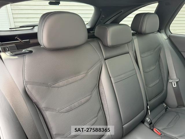 Mercedes Benz C-CLASS 2024-12 8525663-4