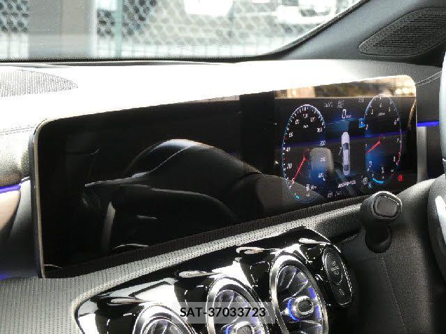 Mercedes Benz CLA-CLASS 2020-06 7272281-9