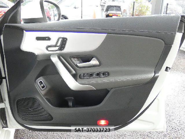 Mercedes Benz CLA-CLASS 2020-06 7272281-23