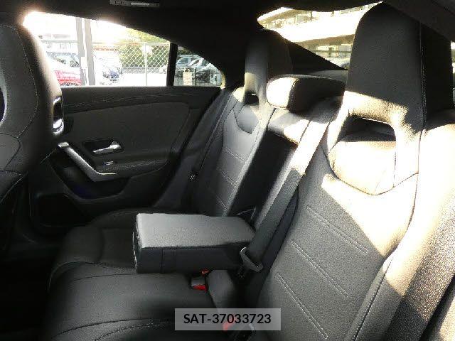 Mercedes Benz CLA-CLASS 2020-06 7272281-29