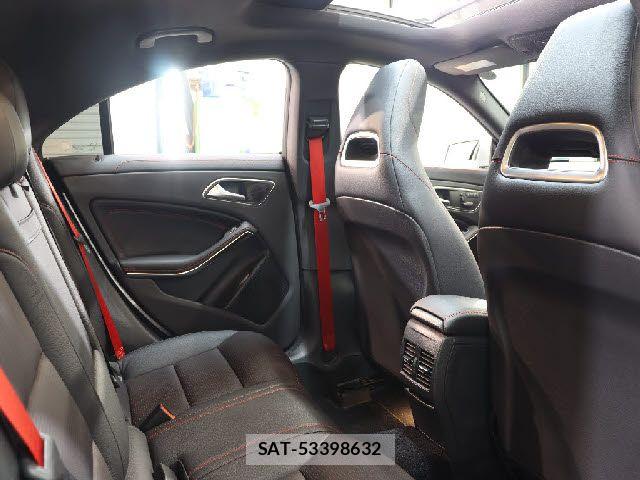 Mercedes Benz CLA-CLASS 2015-12 7358649-13