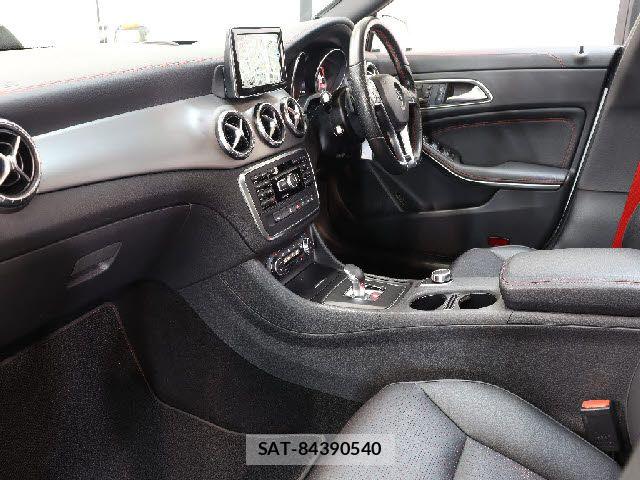 Mercedes Benz CLA-CLASS 2014-02 7562402-2