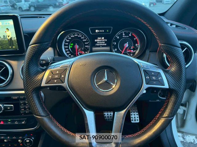 Mercedes Benz CLA-CLASS 2013-11 7877601-14