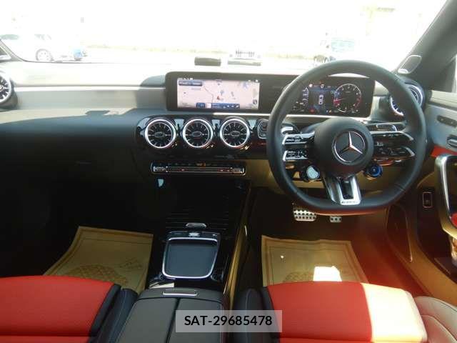 Mercedes Benz CLA-CLASS 2024-10 8074483-7