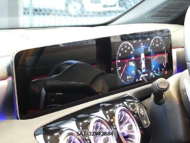 Mercedes Benz CLA-CLASS 2020-09 8100310-9