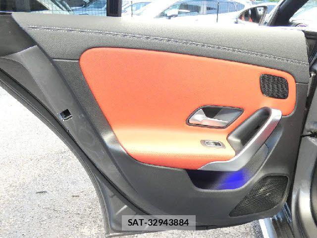 Mercedes Benz CLA-CLASS 2020-09 8100310-21