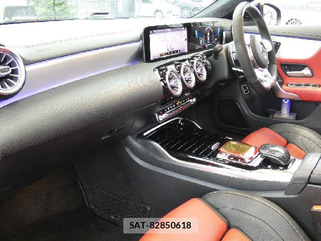 Mercedes Benz CLA-CLASS 2020-05 8413477-1