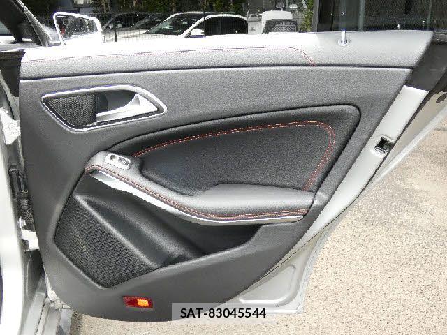 Mercedes Benz CLA-CLASS 2015-09 8485697-22