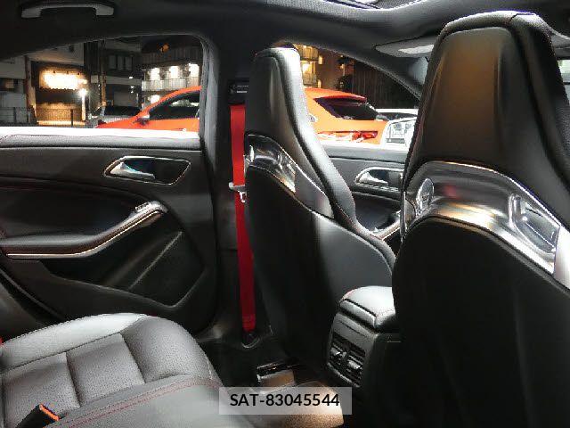 Mercedes Benz CLA-CLASS 2015-09 8485697-26
