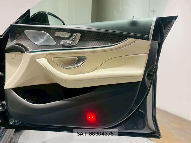 Mercedes Benz CLS-CLASS 2019-04 1292318-4