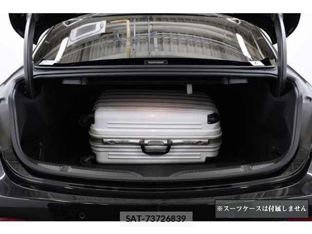 Mercedes Benz E-CLASS 2023-04 8074488-3
