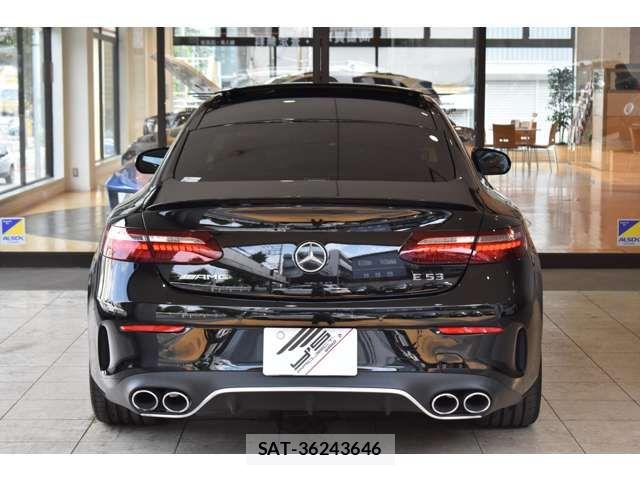 Mercedes Benz E-CLASS 2023-03 8100315-6