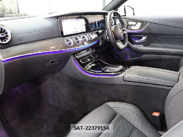 Mercedes Benz E-CLASS 2022-10 8146125-2