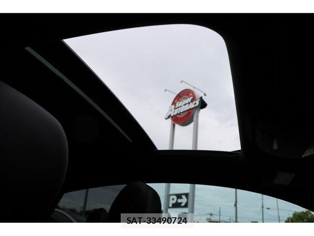 Mercedes Benz E-CLASS 2019-08 8525666-22