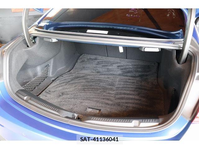 Mercedes Benz E-CLASS 2022-12 8830169-28