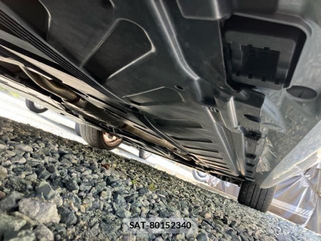 Mercedes Benz E-CLASS 2022-12 8880665-11