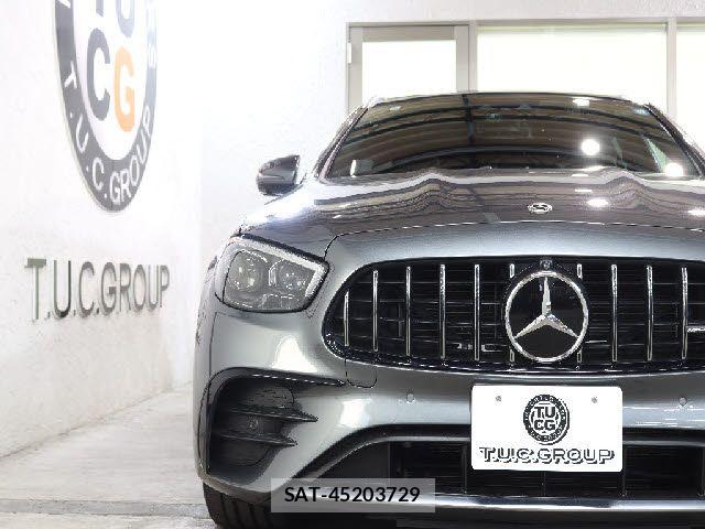 Mercedes Benz E-CLASS 2022-01 6012503-4