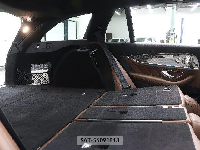 Mercedes Benz E-CLASS 2022-02 7902912-21