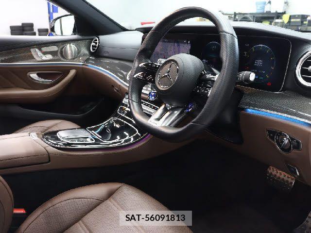 Mercedes Benz E-CLASS 2022-02 7902912-3