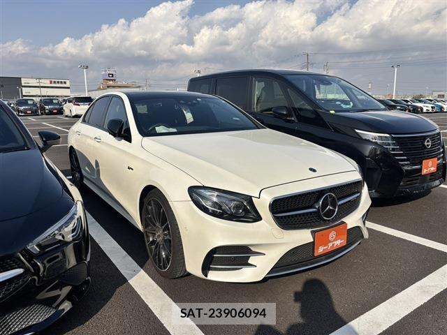 Mercedes Benz E-CLASS 2017-08 5871582-0