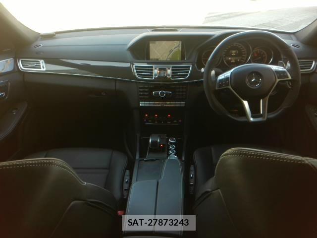 Mercedes Benz E-CLASS 2014-01 5871584-5