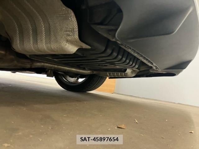 Mercedes Benz E-CLASS 2018-04 6676785-21