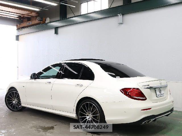 Mercedes Benz E-CLASS 2017-09 6908112-14
