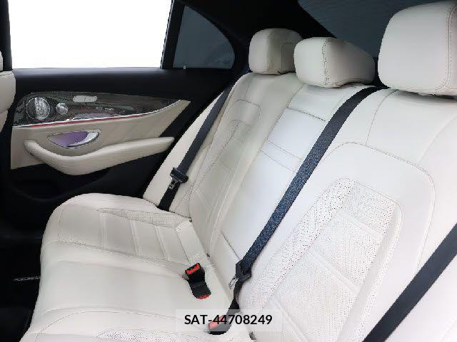 Mercedes Benz E-CLASS 2017-09 6908112-17