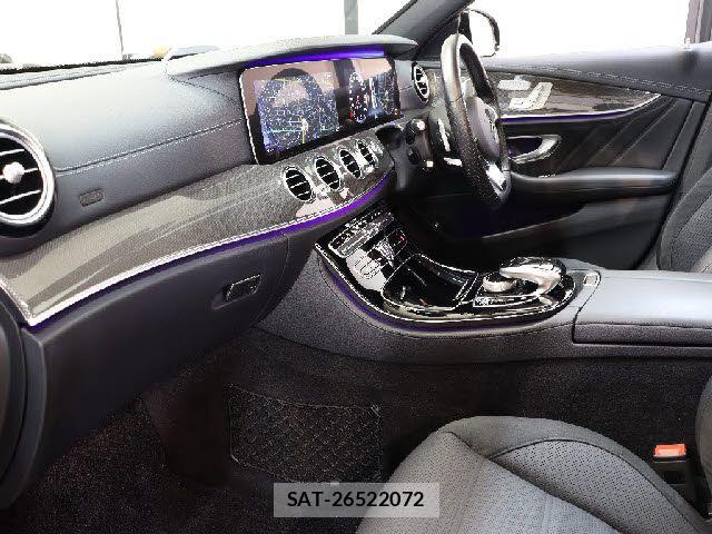 Mercedes Benz E-CLASS 2018-11 7221453-2