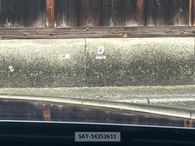 Mercedes Benz E-CLASS 2017-06 8780958-20