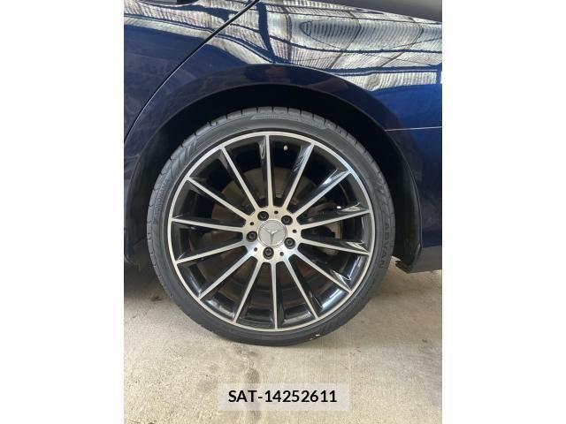 Mercedes Benz E-CLASS 2017-06 8780958-6