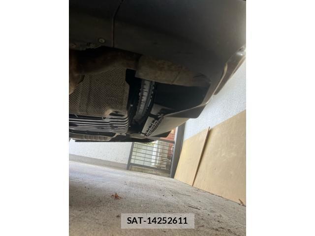 Mercedes Benz E-CLASS 2017-06 8780958-8