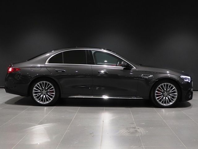 Mercedes Benz E-CLASS 2024-12 1546685-9