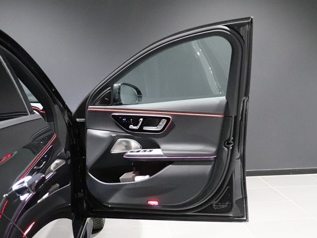 Mercedes Benz E-CLASS 2024-12 1546685-24