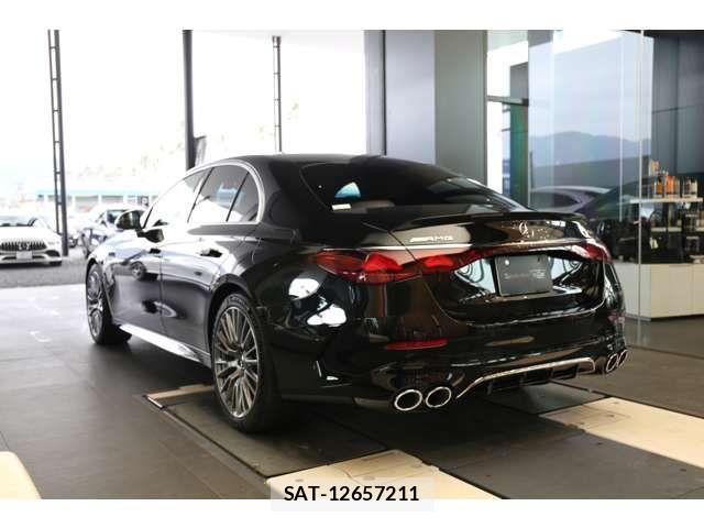 Mercedes Benz E-CLASS 2025-02 3675463-5