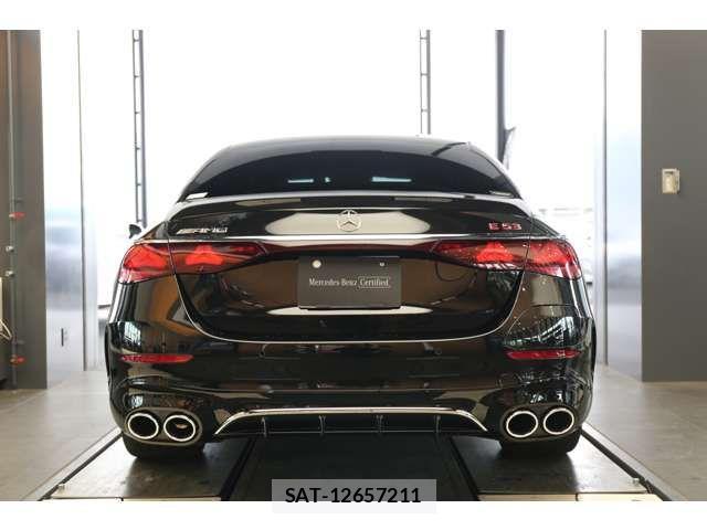 Mercedes Benz E-CLASS 2025-02 3675463-6