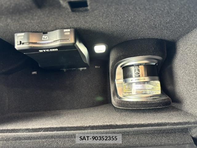 Mercedes Benz E-CLASS 2025-01 3771740-12