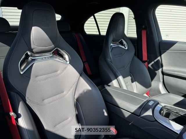 Mercedes Benz E-CLASS 2025-01 3771740-3