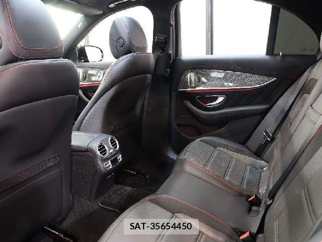 Mercedes Benz E-CLASS 2022-02 7221451-3