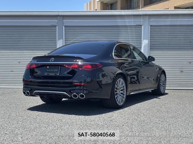 Mercedes Benz E-CLASS 2025-03 7328220-2