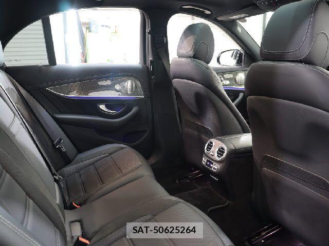 Mercedes Benz E-CLASS 2021-07 8208588-13