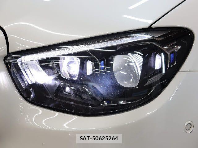 Mercedes Benz E-CLASS 2021-07 8208588-19