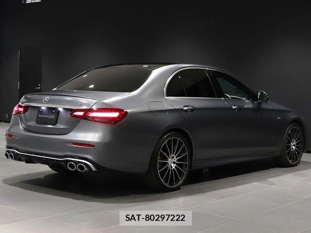 Mercedes Benz E-CLASS 2022-05 8562573-10