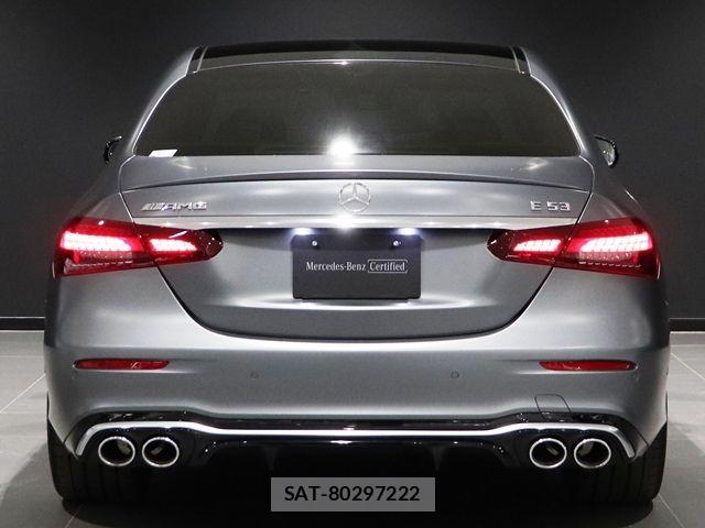 Mercedes Benz E-CLASS 2022-05 8562573-12