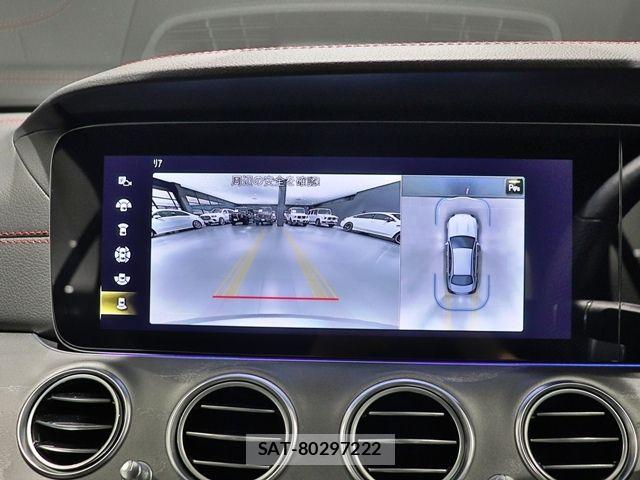 Mercedes Benz E-CLASS 2022-05 8562573-18