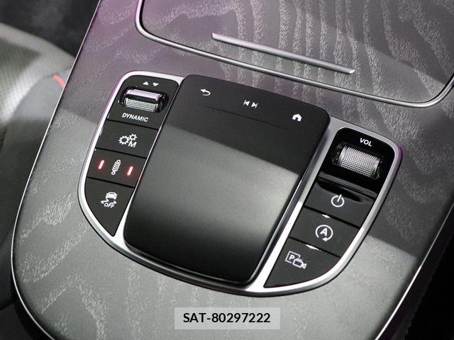 Mercedes Benz E-CLASS 2022-05 8562573-20