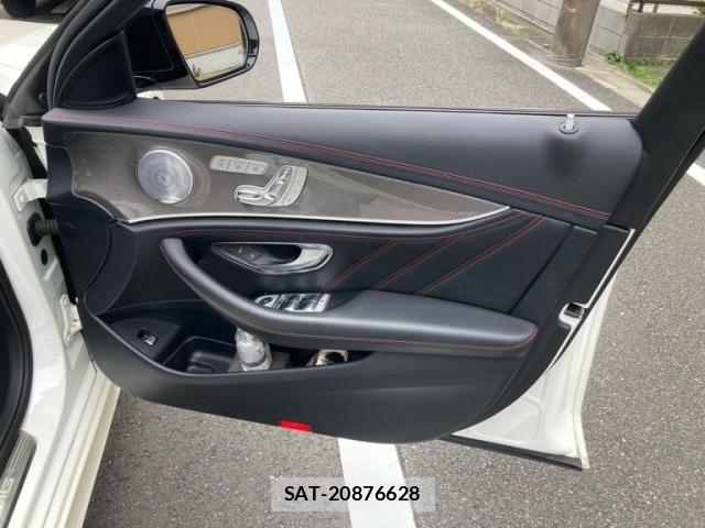 Mercedes Benz E-CLASS 2019-03 8660106-10