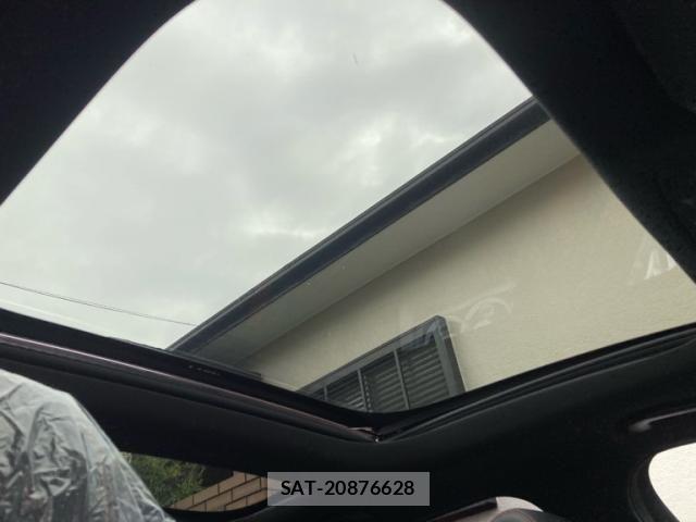 Mercedes Benz E-CLASS 2019-03 8660106-24