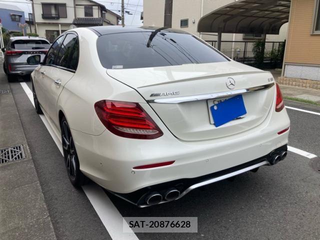 Mercedes Benz E-CLASS 2019-03 8660106-4